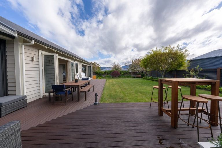 Photo of property in 26 Lawson Burrows Crescent, Te Anau, 9600