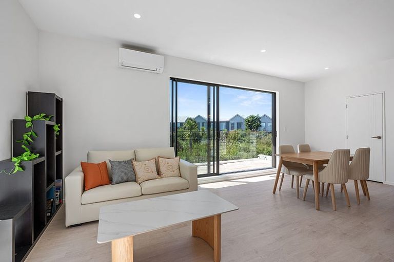 Photo of property in 91 Joshua Carder Drive, Hobsonville, Auckland, 0616