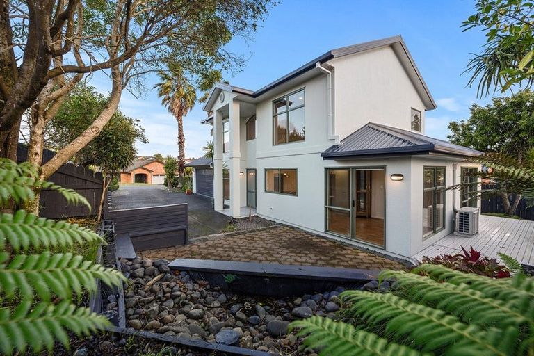 Photo of property in 6 Chadlington Avenue, Henderson, Auckland, 0612