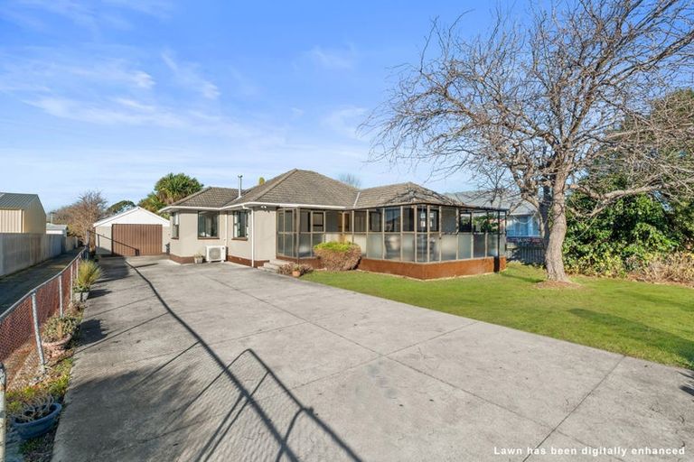 Photo of property in 68 Russley Road, Russley, Christchurch, 8042