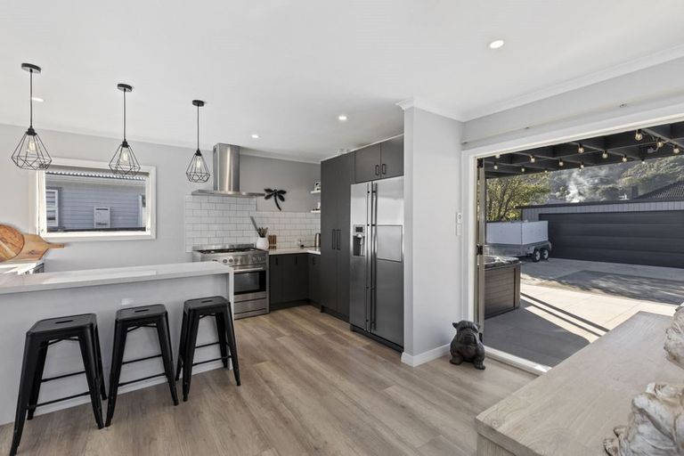 Photo of property in 62 Bull Avenue, Wainuiomata, Lower Hutt, 5014