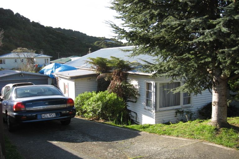 Photo of property in 24 Gardiner Grove, Wainuiomata, Lower Hutt, 5014