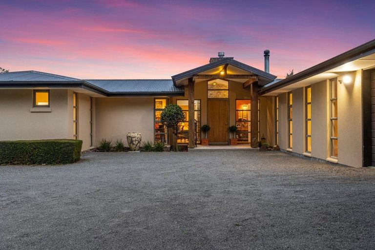Photo of property in 900 Loburn Whiterock Road, Loburn, Rangiora, 7472