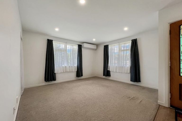 Photo of property in 126 Castor Crescent, Cannons Creek, Porirua, 5024
