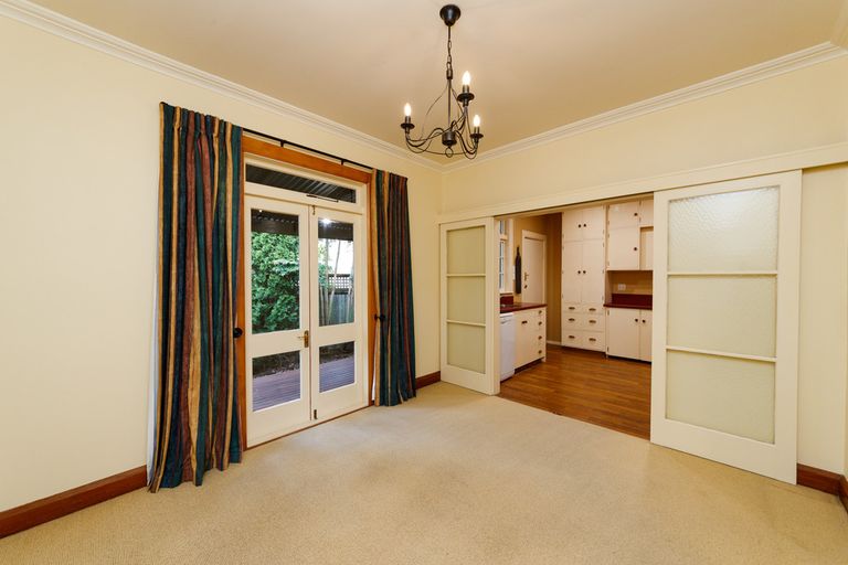Photo of property in 21 Phoenix Avenue, Hokowhitu, Palmerston North, 4410