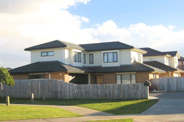 Photo of property in 10 Feeny Crescent, East Tamaki, Auckland, 2013