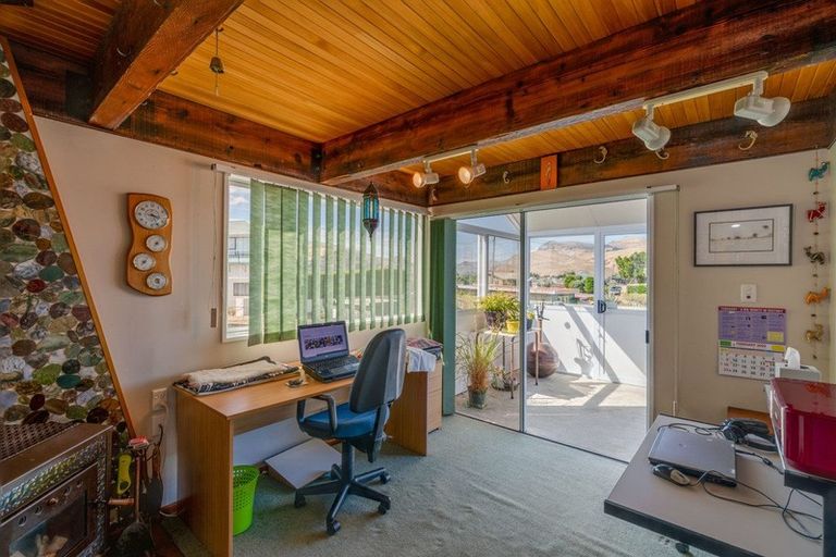 Photo of property in 65 Hillview Road, Birdlings Flat, Little River, 7591