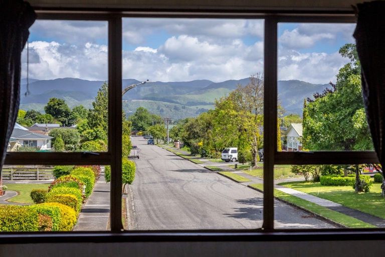 Photo of property in 7 Fairbrother Street, Carterton, 5713