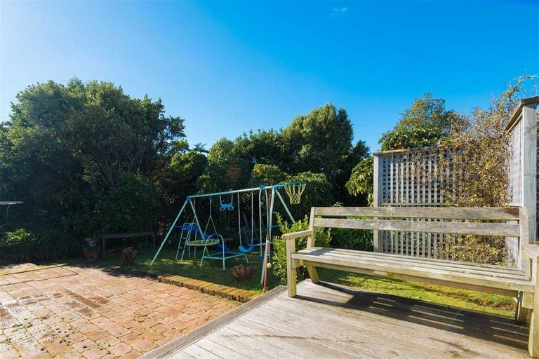 Photo of property in 35 Awatea Street, Ranui, Porirua, 5024