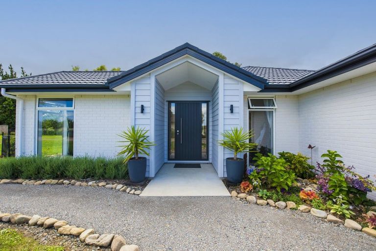 Photo of property in 7 Fairview Place, Levin, 5510
