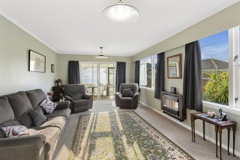Photo of property in 13 Foster Street, Taita, Lower Hutt, 5011