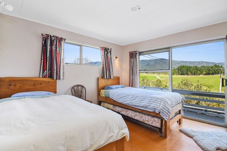 Photo of property in 9 Bydder Terrace, Patons Rock, Takaka, 7182