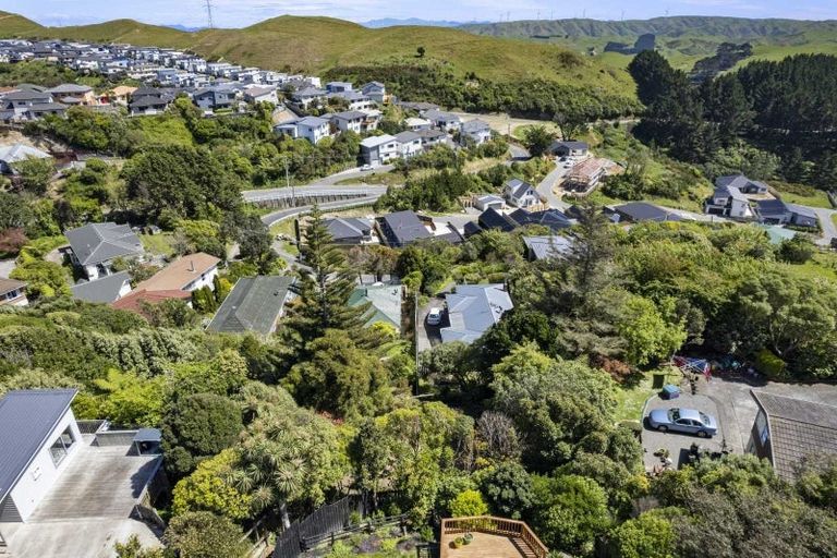 Photo of property in 21a Lomita Road, Johnsonville, Wellington, 6037