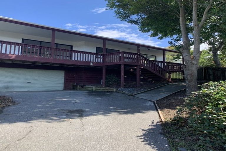 Photo of property in 28 Tristram Avenue, Forrest Hill, Auckland, 0620