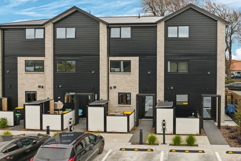 Photo of property in 3/2 Taramea Place, Addington, Christchurch, 8024