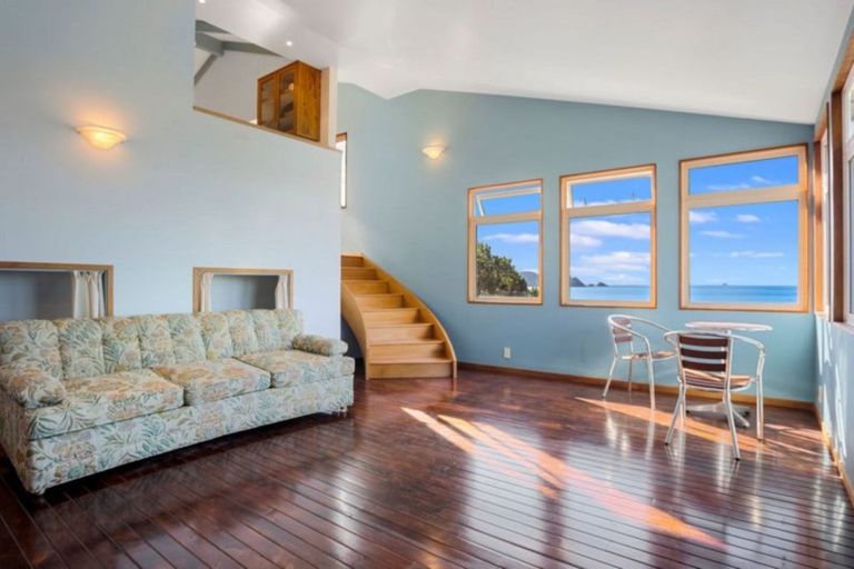 Photo of property in 61 Motuhoa Road, Tairua, 3508