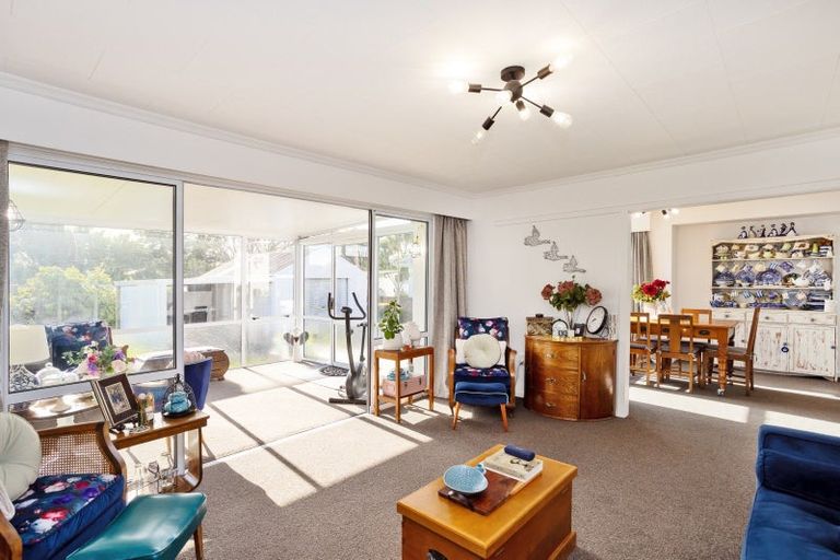 Photo of property in 52 Willis Street, Grasmere, Invercargill, 9810