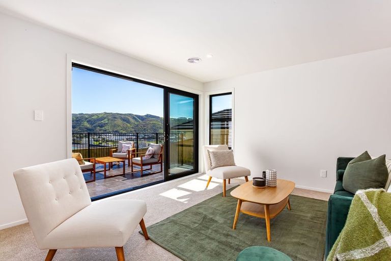 Photo of property in 26 Te Hoiere Street, Aotea, Porirua, 5024