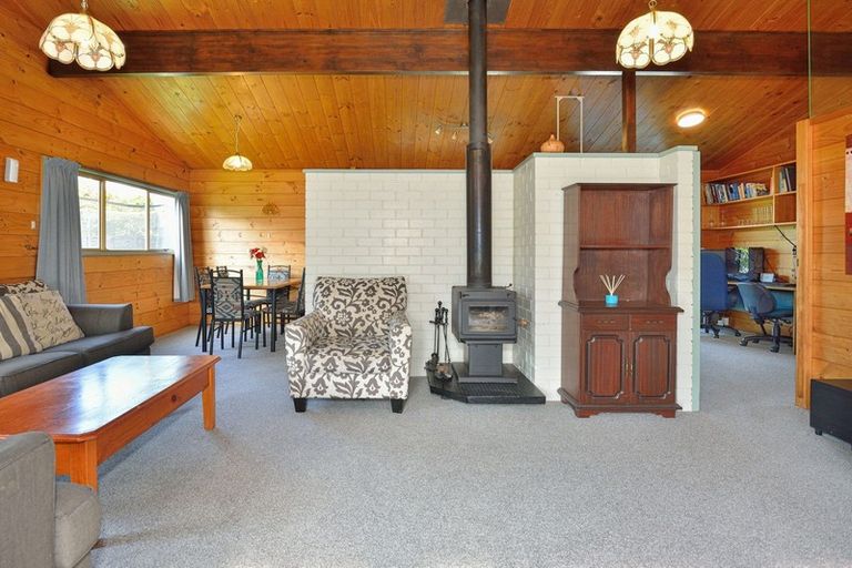 Photo of property in 102 Oak Street, Mangapapa, Gisborne, 4010