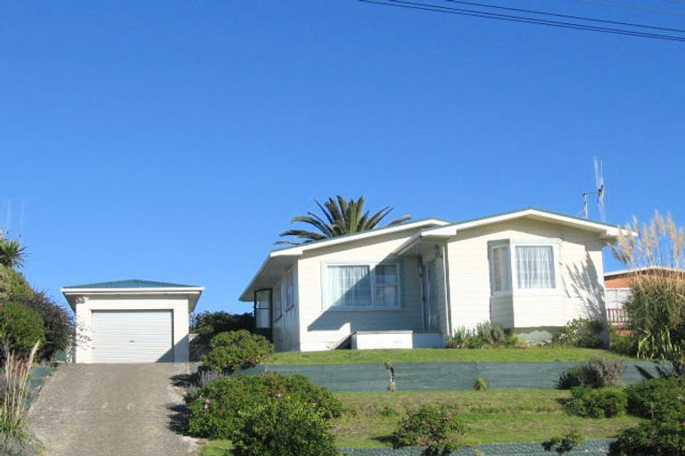 Photo of property in 23 Koromiko Street, Otaki Beach, Otaki, 5512