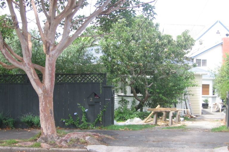 Photo of property in 1/2a Domain Street, Devonport, Auckland, 0624