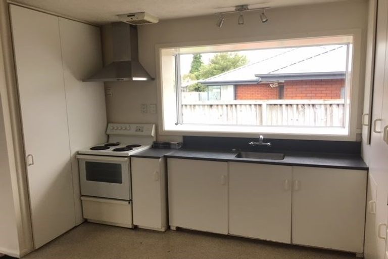 Photo of property in 186 Avonhead Road, Avonhead, Christchurch, 8042