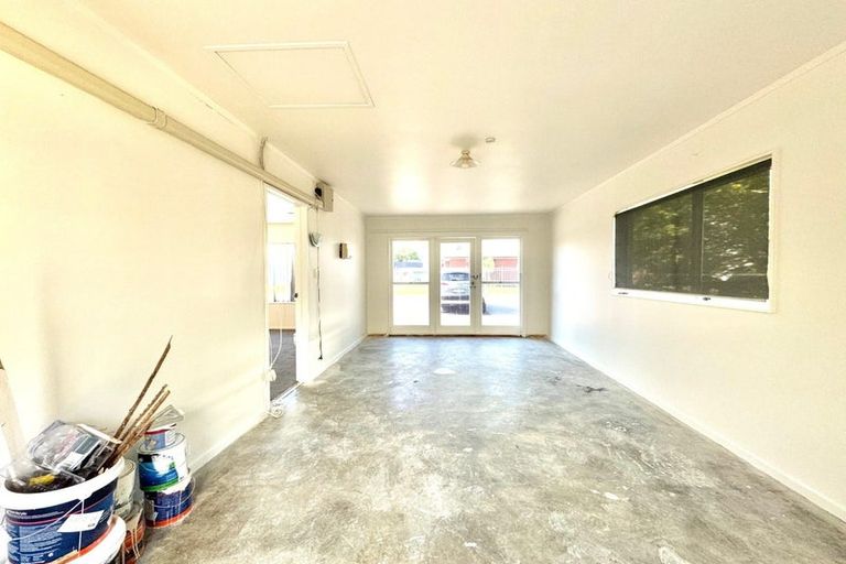 Photo of property in 17 Horlicks Place, Randwick Park, Auckland, 2105
