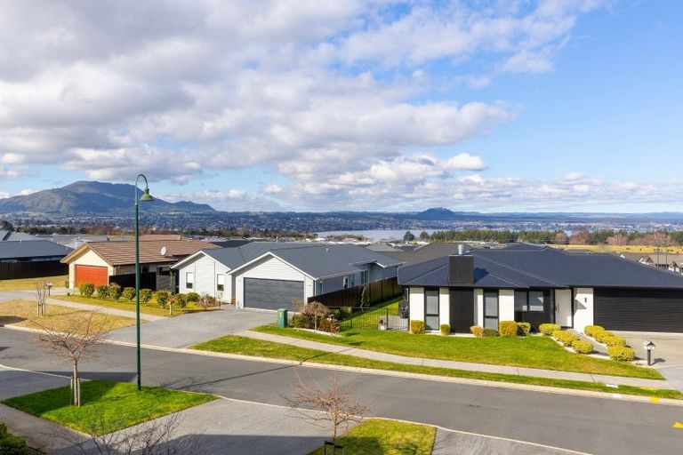 Photo of property in 28 Blue Dun Place, Nukuhau, 3330