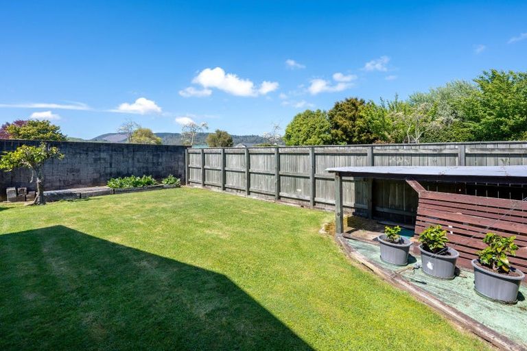 Photo of property in 25 Browning Crescent, Owhata, Rotorua, 3010