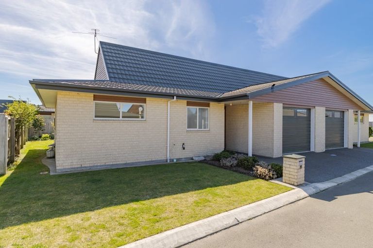 Photo of property in Rivertown Villas, 150 Williams Street, Kaiapoi, 7630