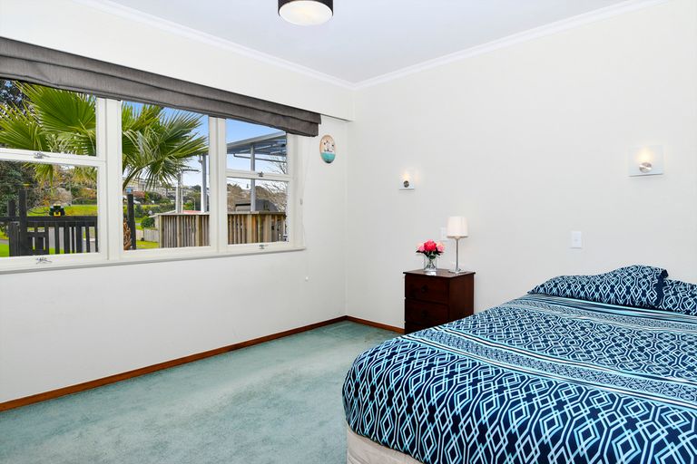 Photo of property in 22 Lynwood Place, Brookfield, Tauranga, 3110