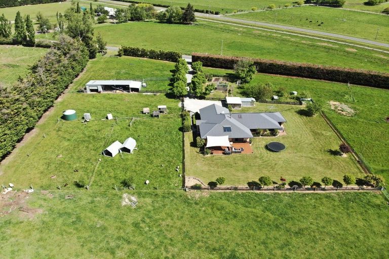 Photo of property in 492 Falvey Road, Levels, Timaru, 7975