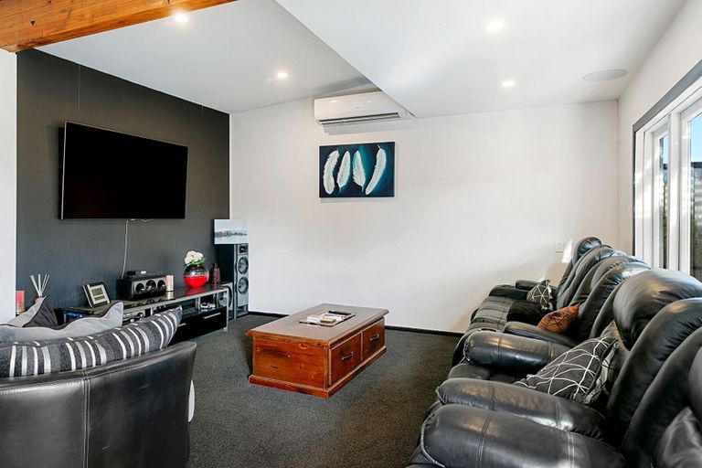 Photo of property in 14 Pipi Street, Two Mile Bay, Taupo, 3330