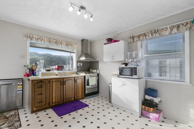 Photo of property in 13 Main Road, Wainuiomata, Lower Hutt, 5014