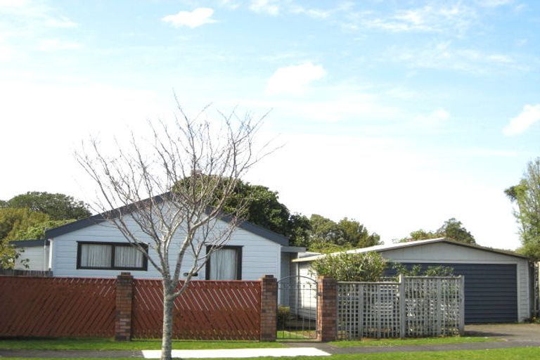 Photo of property in 16 Elder Grove, Whalers Gate, New Plymouth, 4310