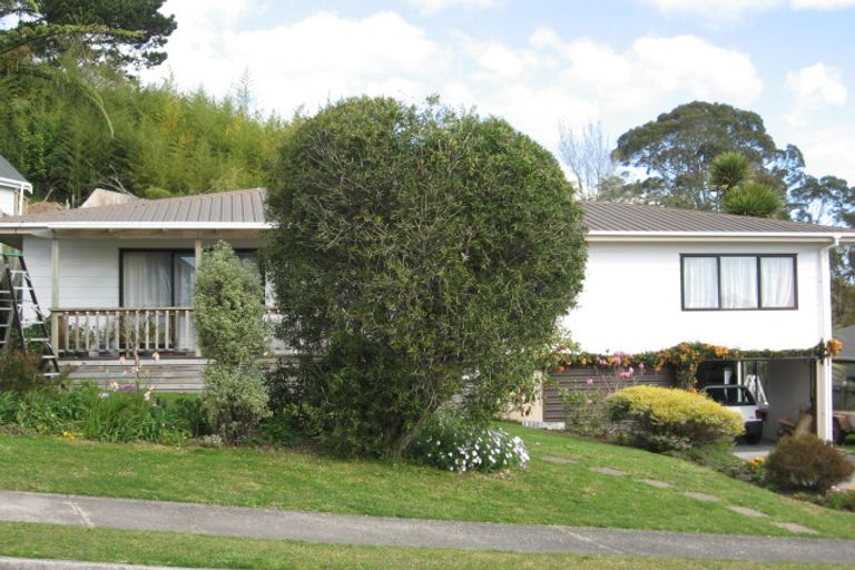 Photo of property in 19 Te Arawa Place, Welcome Bay, Tauranga, 3112