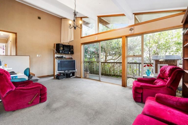 Photo of property in 12 Dunraven Place, Torbay, Auckland, 0630