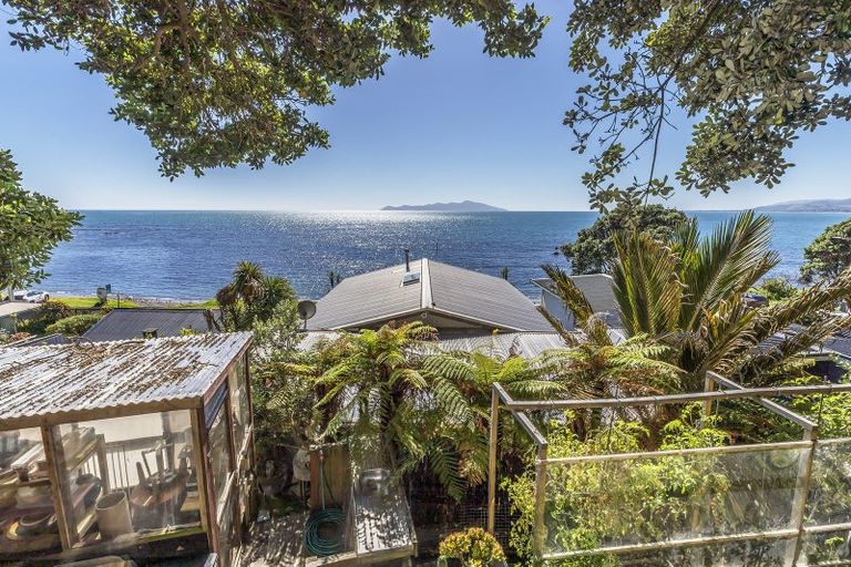 Photo of property in 7 Ocean Parade, Pukerua Bay, 5026