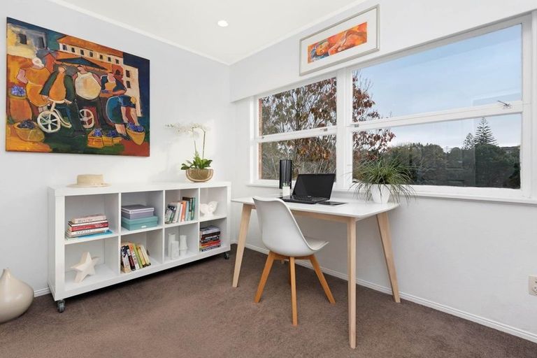 Photo of property in 29 Bert Wilson Place, Cockle Bay, Auckland, 2014