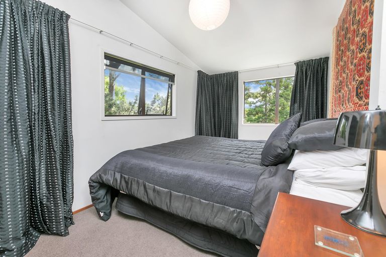 Photo of property in 367 Triangle Road, Henderson, Auckland, 0610
