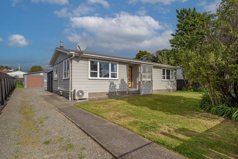 Photo of property in 7 Ryder Crescent, Levin, 5510