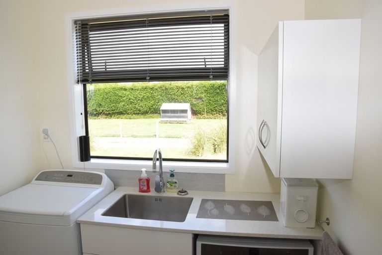 Photo of property in 555 Flora East, Makarewa, Invercargill, 9876