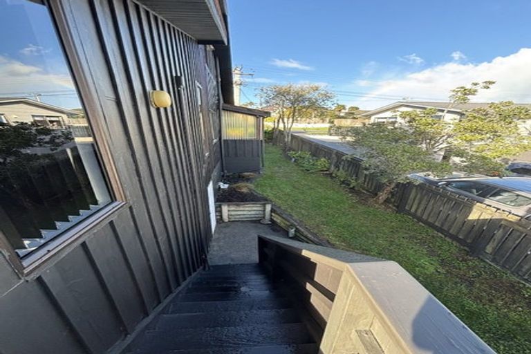 Photo of property in 27a Bay Street, Red Beach, 0932