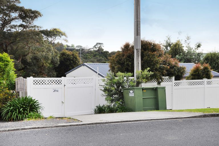 Photo of property in 7 Cumberland Street, Leigh, 0985