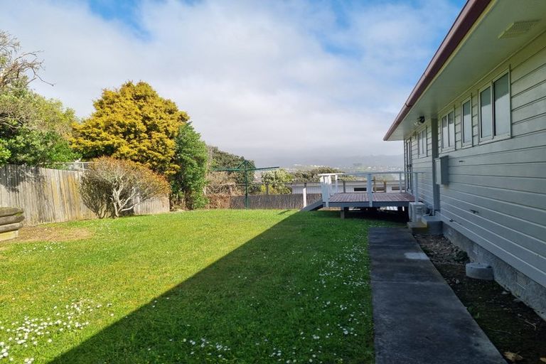 Photo of property in 7 Finn Place, Titahi Bay, Porirua, 5022