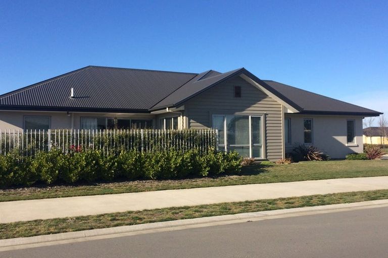 Photo of property in 11 Faringdon Boulevard, Rolleston, 7615