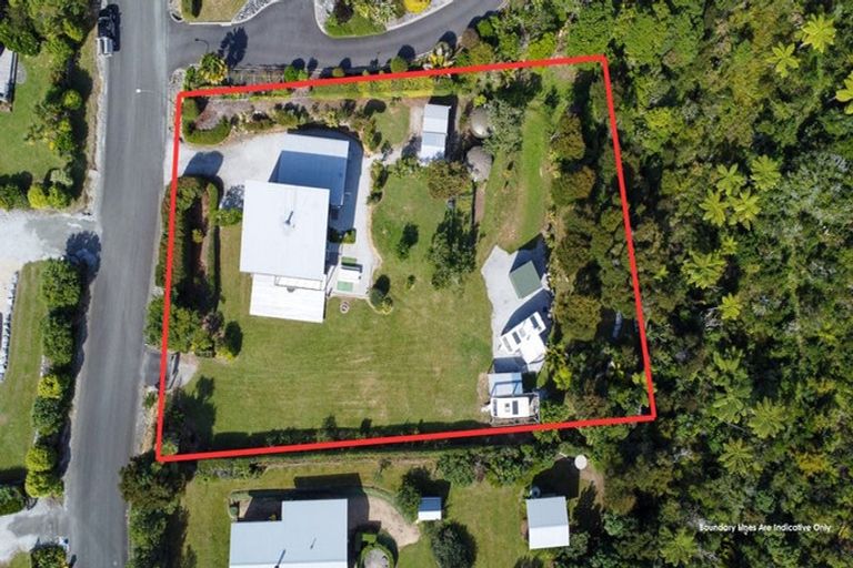 Photo of property in 36 Nyhane Drive, Ligar Bay, Takaka, 7183