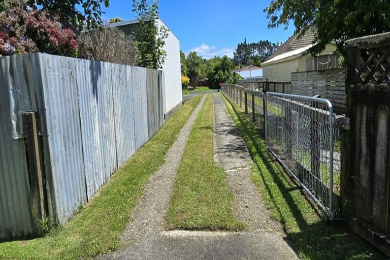 Photo of property in 7 Konini Street, Inglewood, 4330