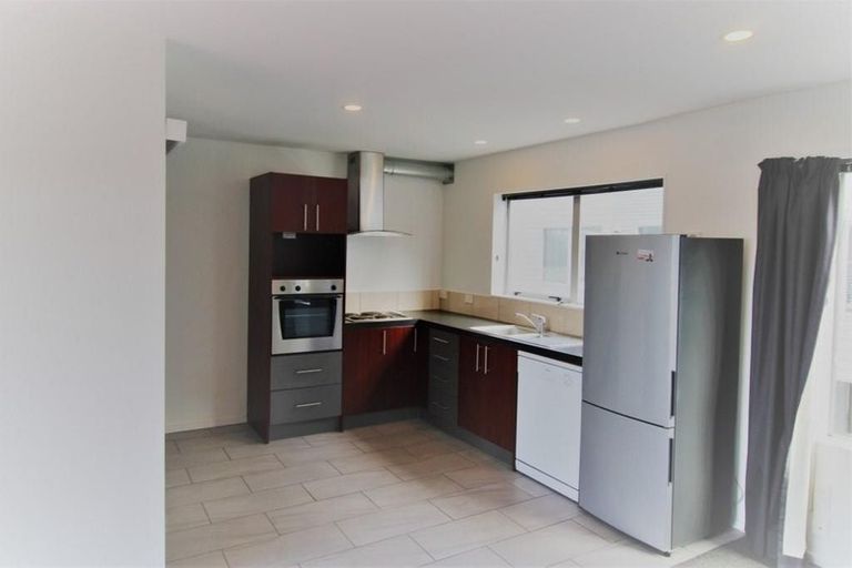 Photo of property in 2/443 Hereford Street, Linwood, Christchurch, 8011