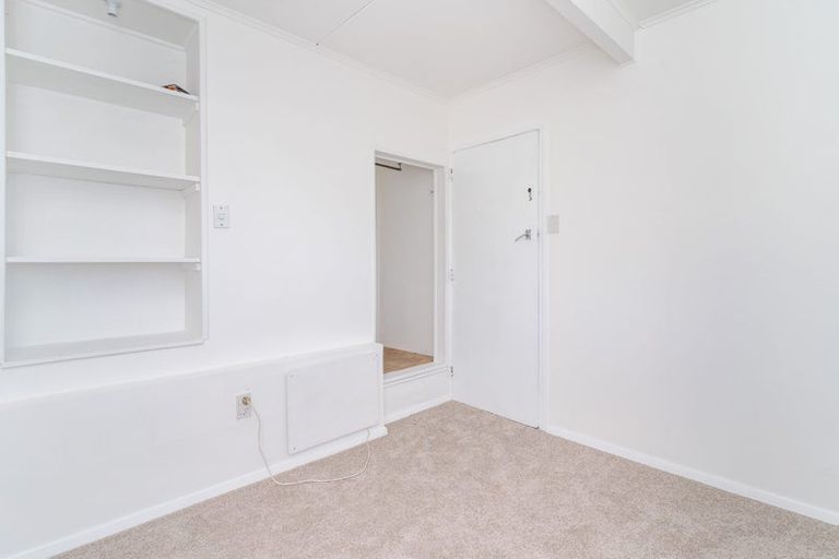 Photo of property in 30 Seaview Terrace, Kew, Dunedin, 9012